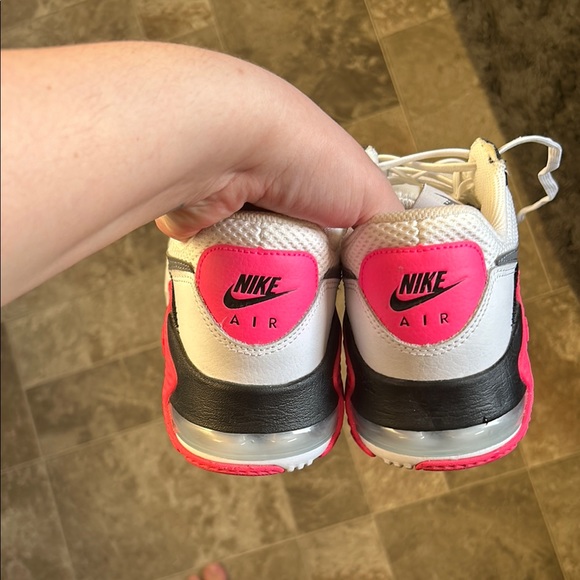 Nike Women's Excee Air Max White and Pink Sneakers - Picture 10 of 11